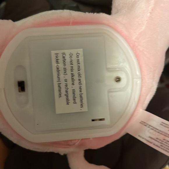 Adorable peek a boo elephant - Picture 5 of 7